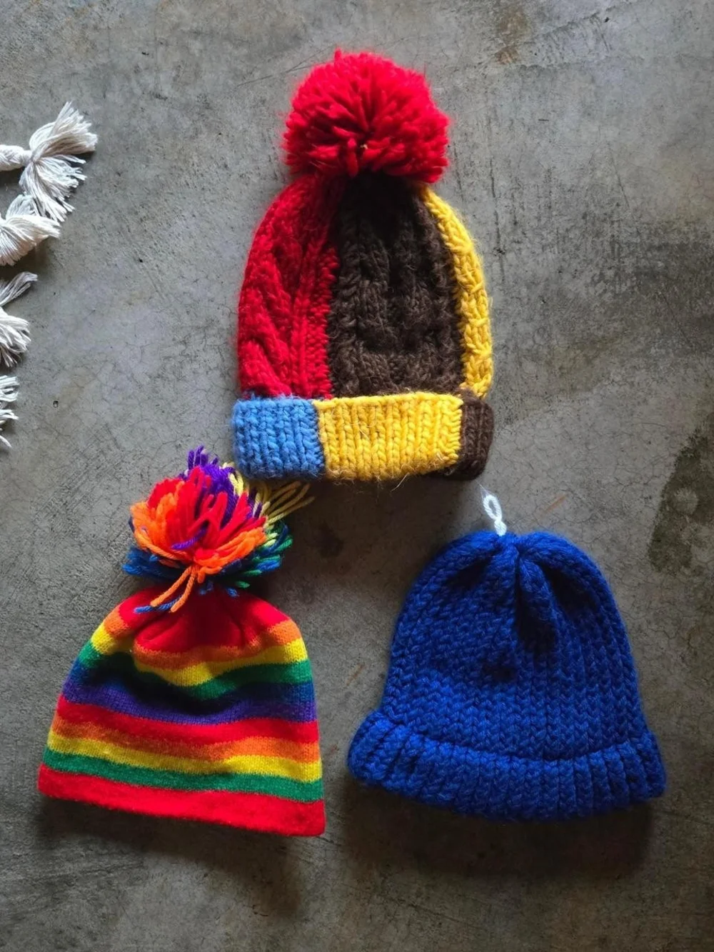Vintage Kids Knit 3 Hat Bundle  Hats Colorblock Rainbow Blue 3T-6